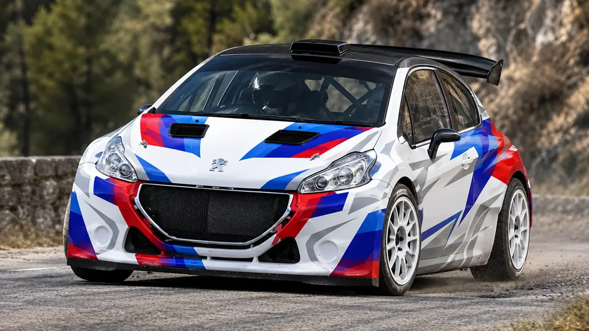 Peugeot 208 T16 en compétition rallye